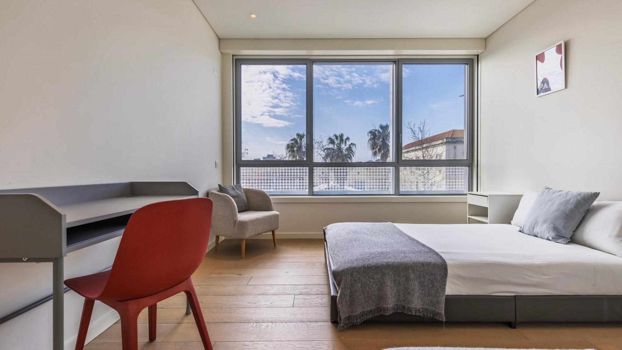 Modern 2bdr With Garage By Lovelystay Lisbon